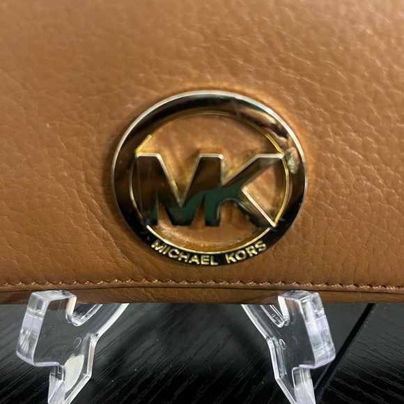 Michael Kors Tan Leather Wallet - Picture 2 of 9